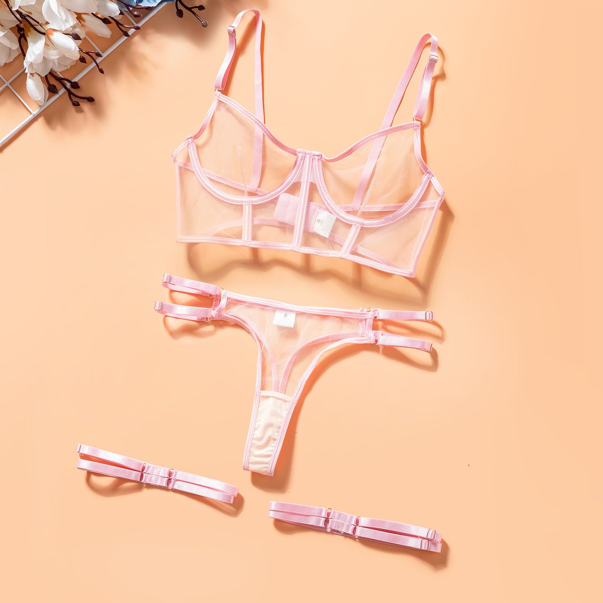 Soutien-gorge transparent en dentelle et en maille