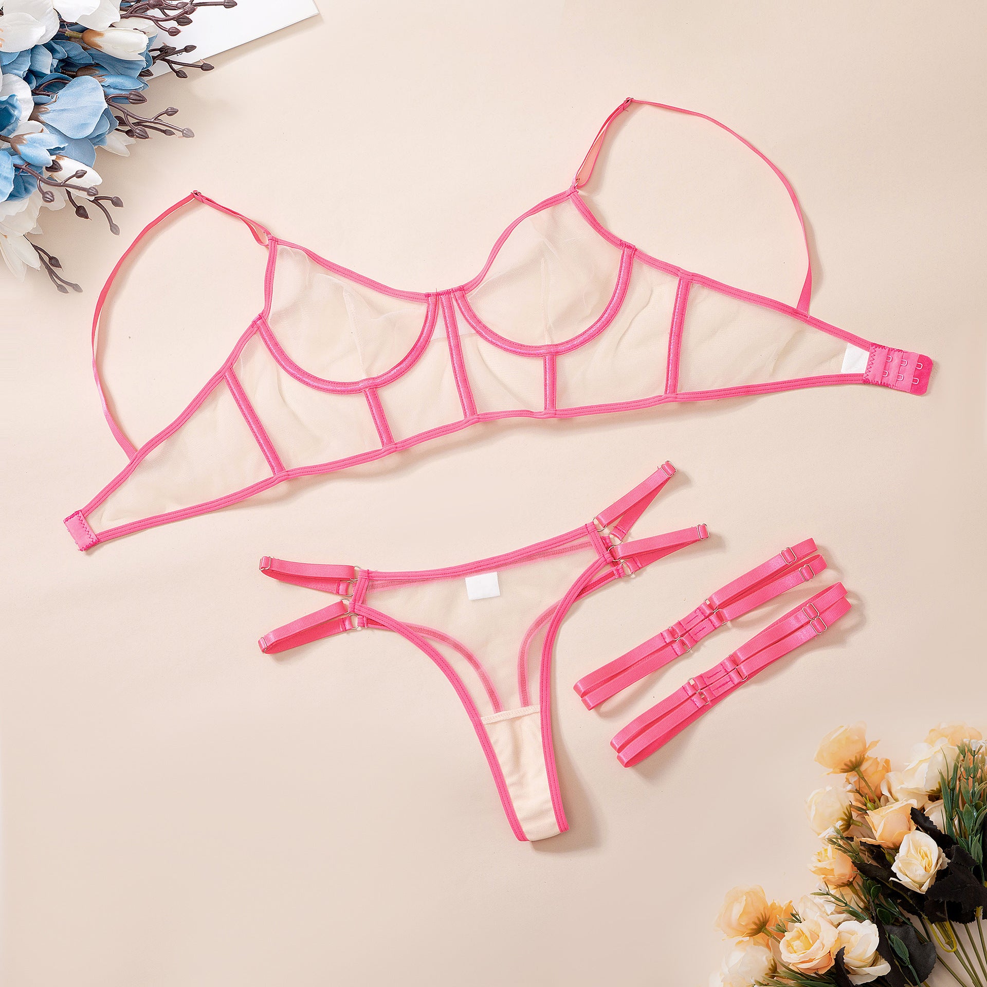 Soutien-gorge transparent en dentelle et en maille