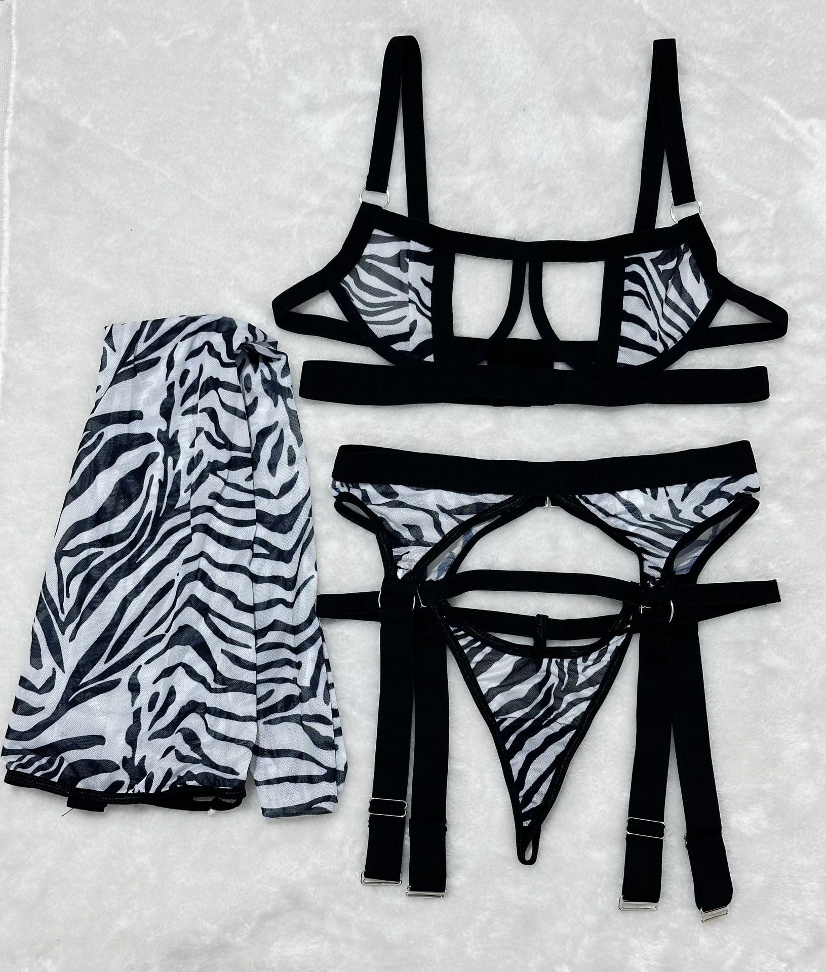 Ensemble quatre pièces de lingerie sexy à  léopard sauvage